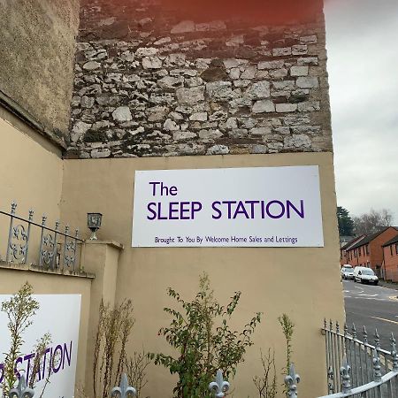 The Sleep Station Newport Hotell Eksteriør bilde