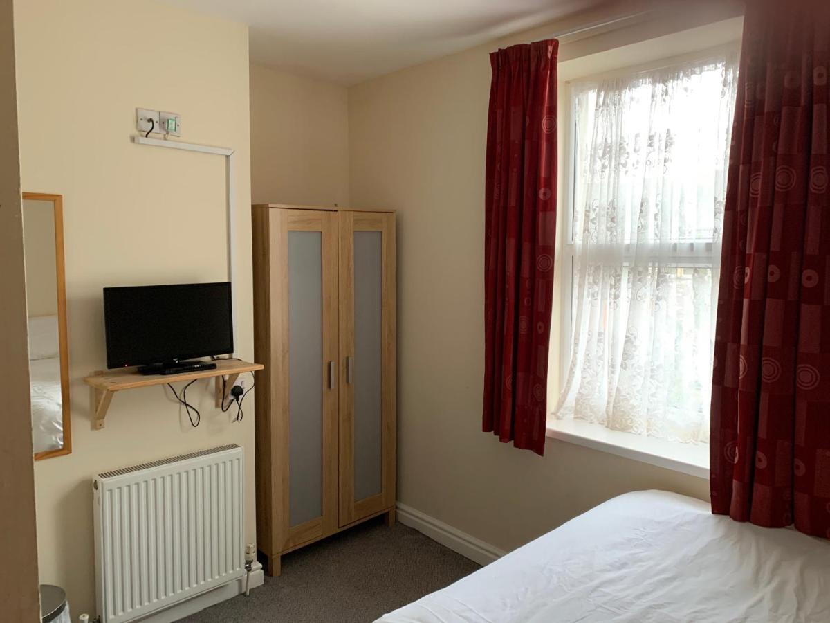 The Sleep Station Newport Hotell Eksteriør bilde